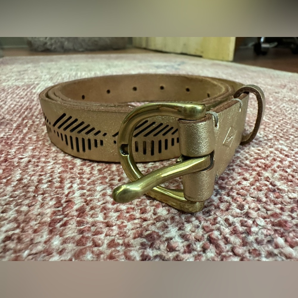 Fossil gold leather belt with gold buckle large - Picture 2 of 9